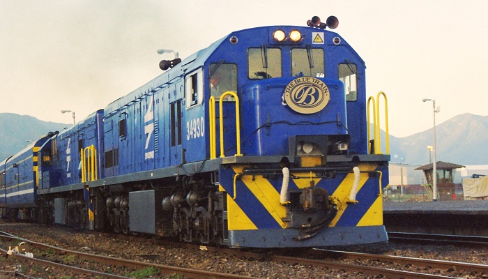 Mavi Tren