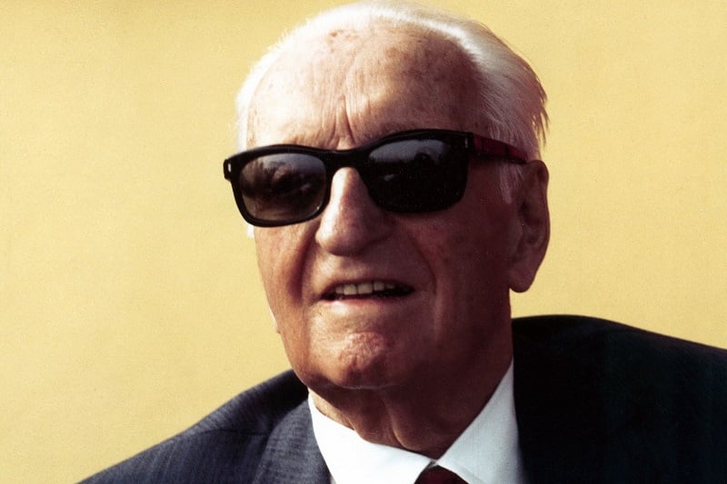 Enzo Ferrari ve vazgeçilmez güneş gözlükleri!