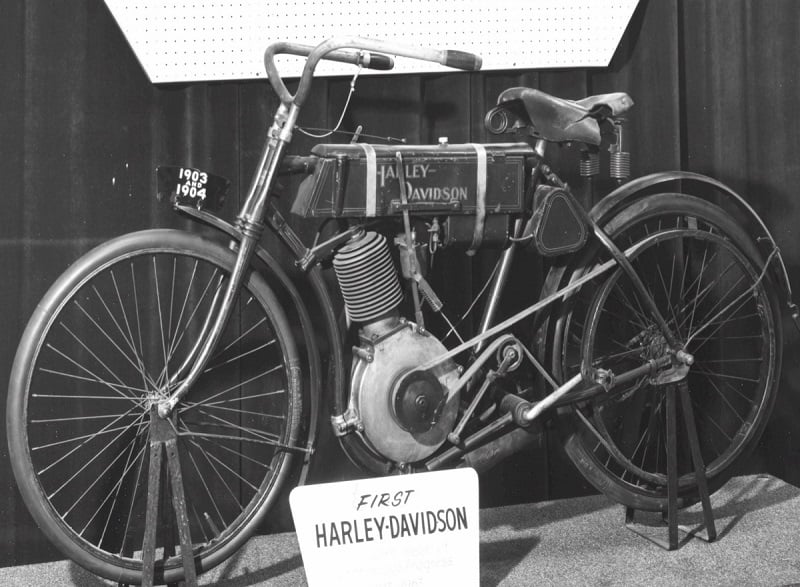 İlk Harley Davidson motosikleti aslında bir bisikletti.