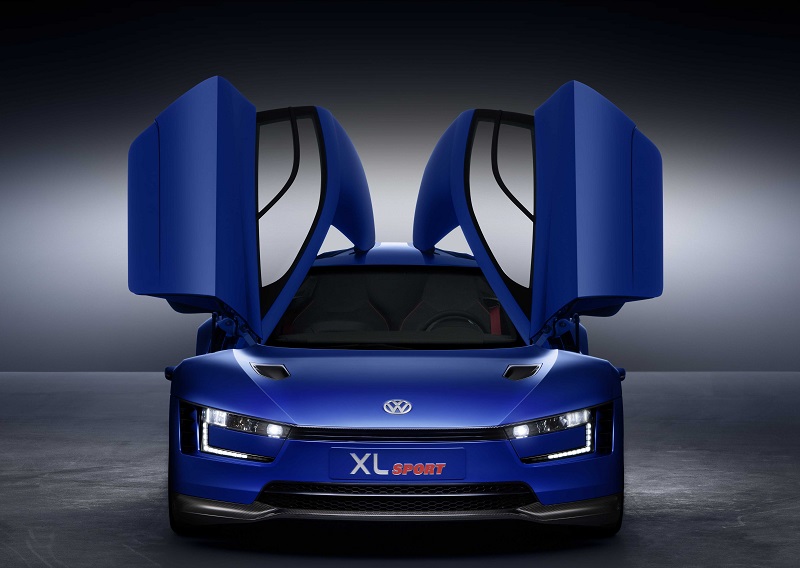 Lamborghini, Volkswagen AG tarafından satın alındı.