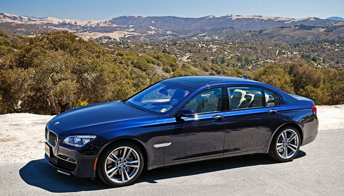 2013 BMW 760Li V-12