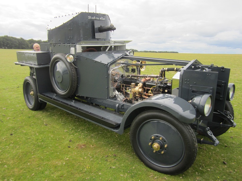 Rolls-Royce ve silahlı araçları