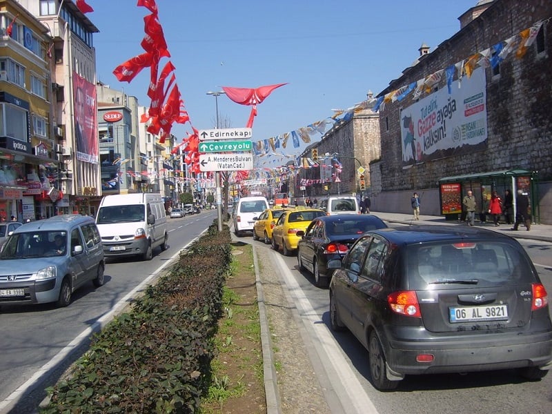 Fatih, Fevzipaşa Caddesi