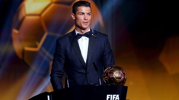 Cristiano Ronaldo'nun Sponsorlu Tweetlerlerden Kazancı