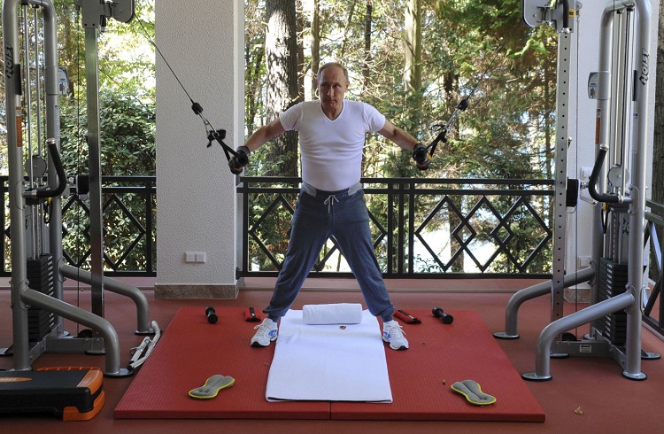 Rusya Devlet Başkanı Vladimir Putin’in 3.200 Dolar Değerindeki Eşofmanı