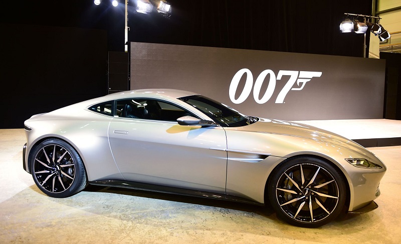 James Bond’un Aston Martin’leri!