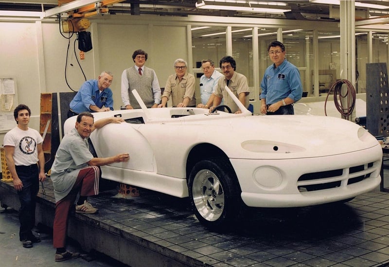 Viper Modelinin İlk Motoru Dodge Ram Van Modelinden mi Ödünç Alındı?