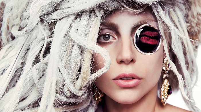Lady Gaga - Hayalet Detektörü