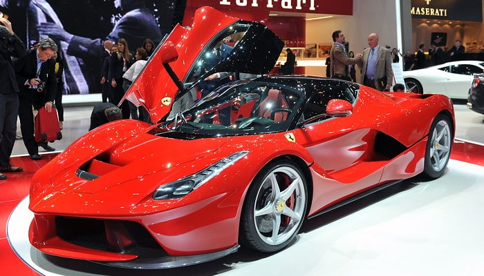 Ferrari Neden Sınırlı Sayıda Araçlar Üretmektedir?