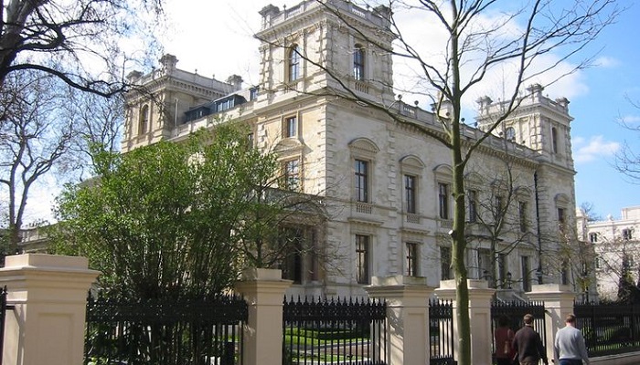 Kensington Palace Gardens - İngiltere