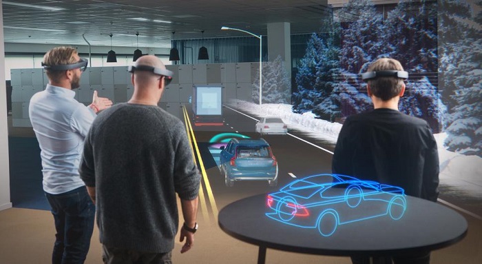 Microsoft'un HoloLens Teknolojisi İle Ne Zaman Tanışacağız?