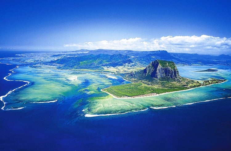 Mutlaka Ziyaret Etmeniz Gereken Dünyanın En Güzel 10 Adası