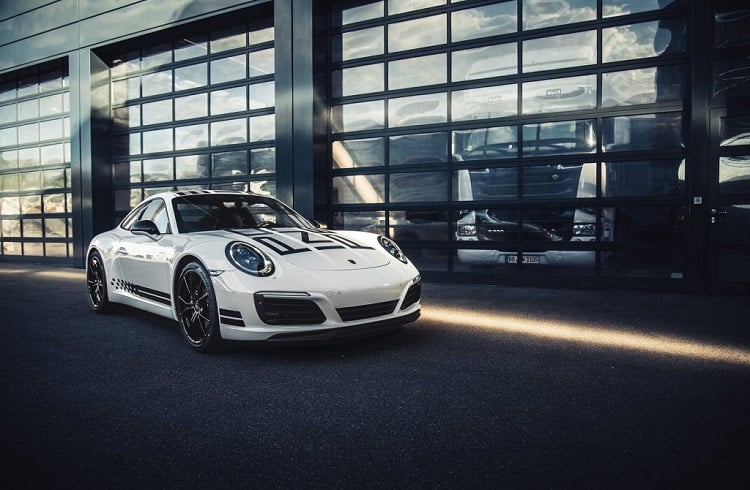 Dünyanın En Dayanıklı Yarış Arabası: “Porsche 911 Carrera S Endurance Racing”
