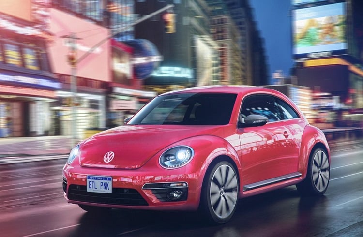 Volkswagen’in Piyasaya Süreceği Pembe Renkli Beetle!