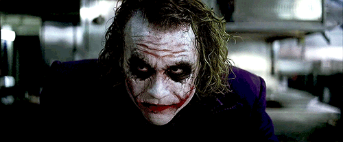 Joker’e Daha Önce Hiç Görmediğimiz Bir “Tik” Ekledi