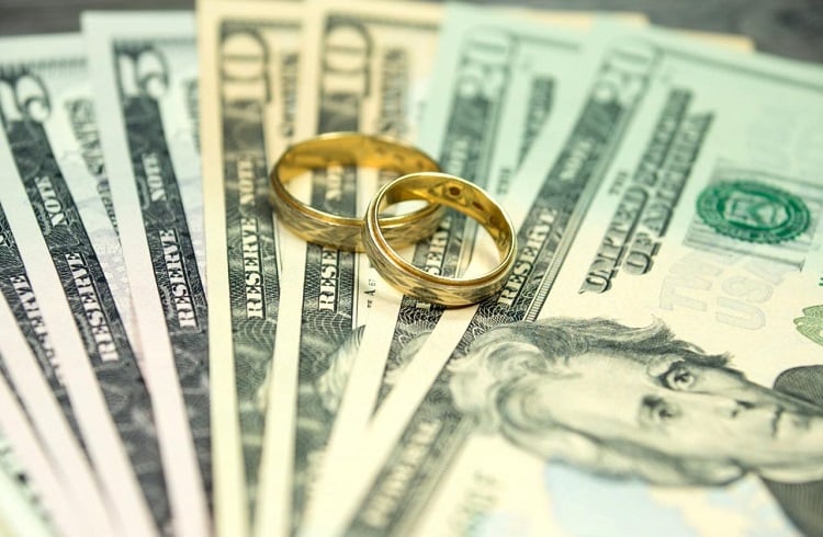 Evlenmeden Önce Halledilmesi Gereken Para Sorunsalları