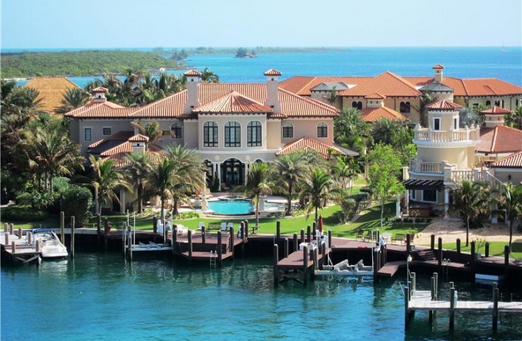 Bahamalar’da 21.5 Milyon Dolarlık Bir Harikalar Diyarı: “Villa Florentine”