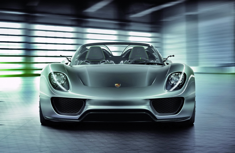 Porsche Tutkunlarına En Hızlısı Geldi: “918 Spyder”