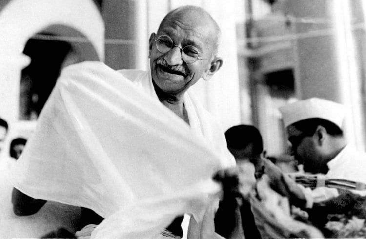 Mahatma Gandhi Kimdir? Eğitim, İş ve Aile Hayatı