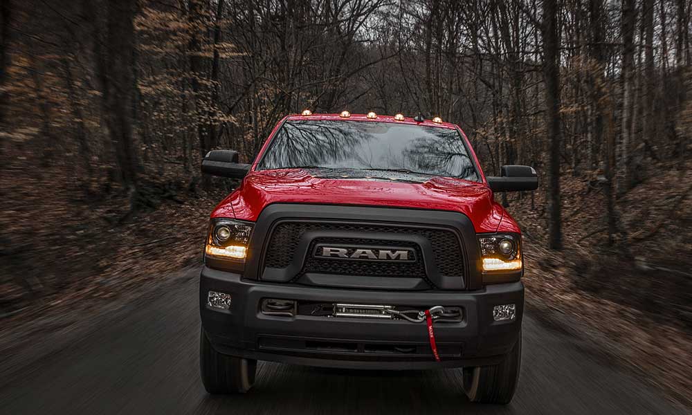 Yeni Dodge Ram Power Wagon ile Her Şeyi Çekebilirsiniz!