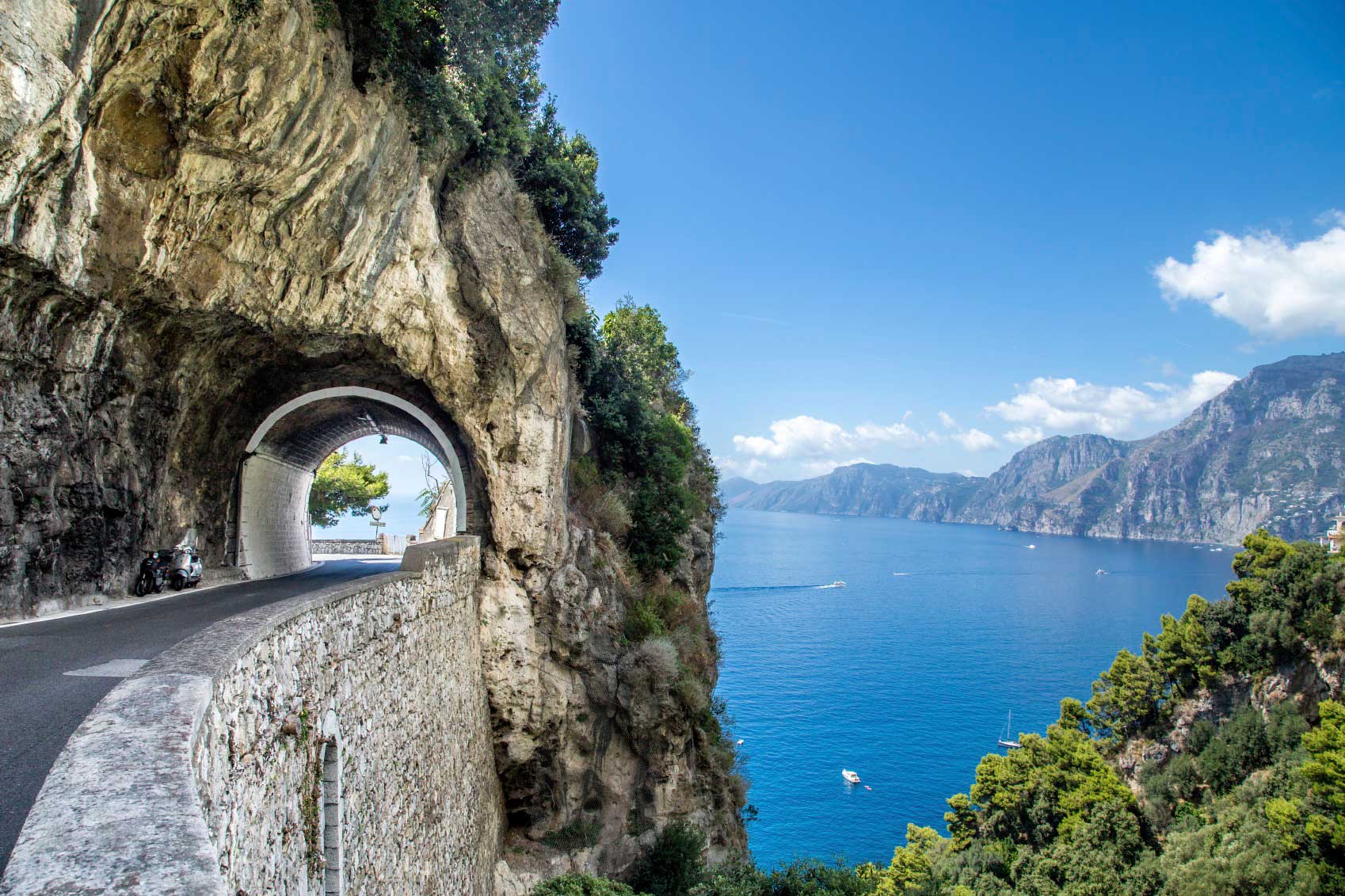 Amalfi Coast Otobani Italya En Keskin Virajli Yollar