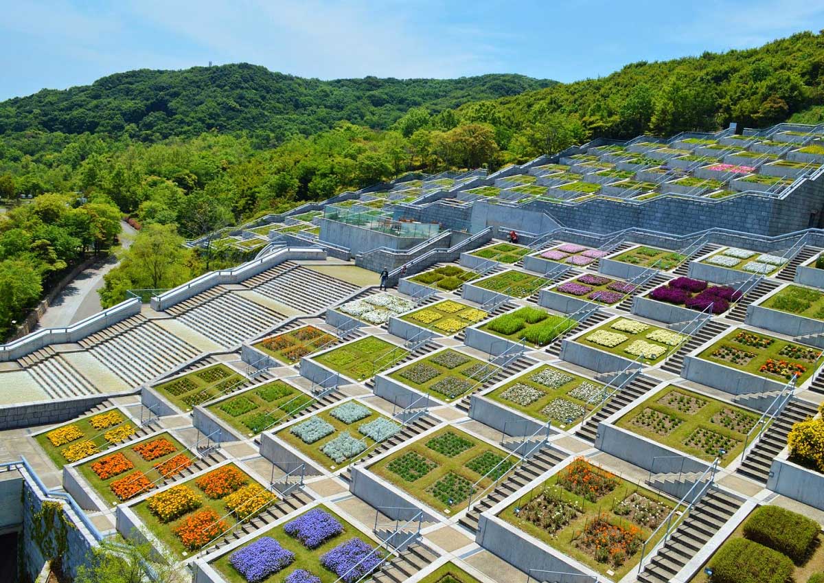 Awaji Hyakudanen Japonya