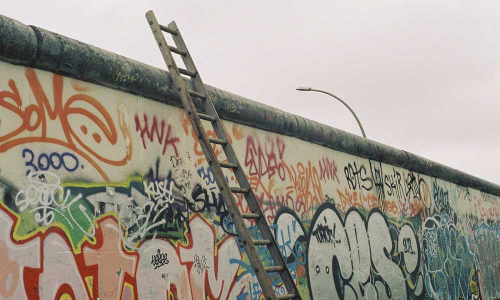 Berlin Duvarı ile İlgili Filmler