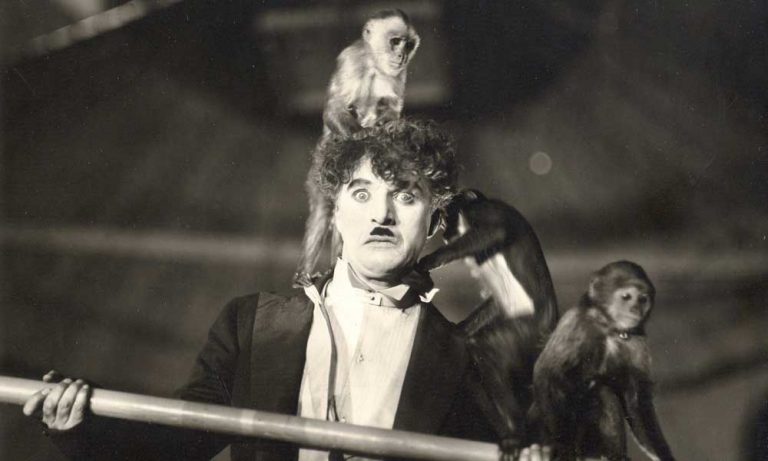 Charlie Chaplin Kimdir? Hayatı, Sözleri ve Filmleri