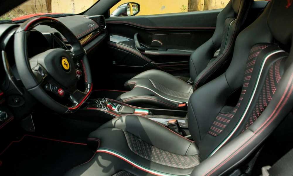 Liberty Walk 458 Italia İç Mekanı