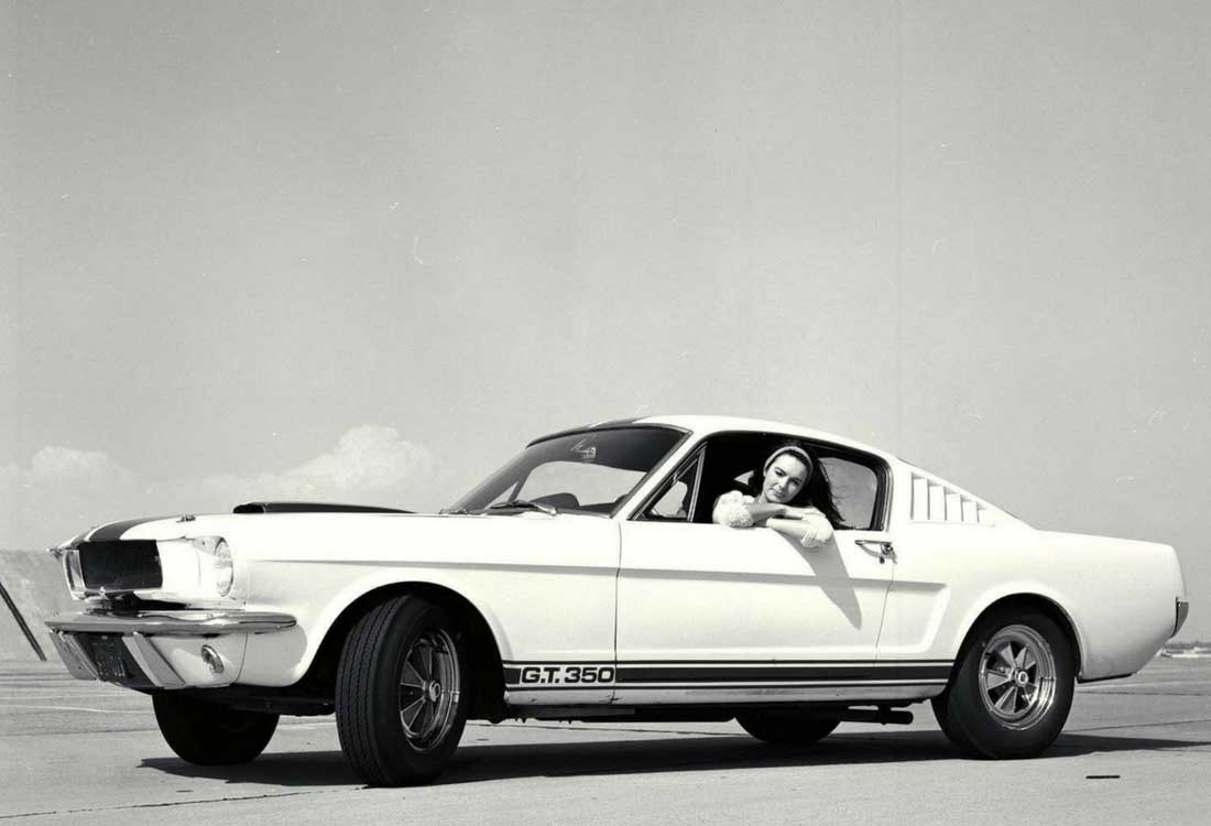 Ford Mustang Fotograflari Ilk Uretiminden Son Uretimine Kadar Tarihsel Liste 1964 Mustang Yan Gorunumu