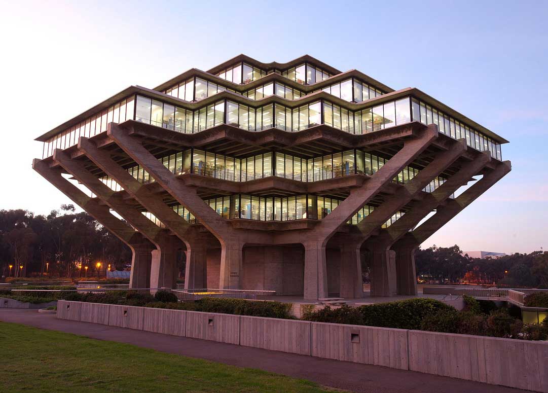 Kaliforniya Universitesi Geisel Kutuphanesi San Diego
