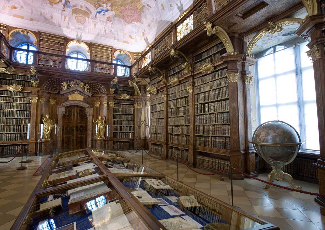 Melk Manastiri Kutuphanesi Avusturya