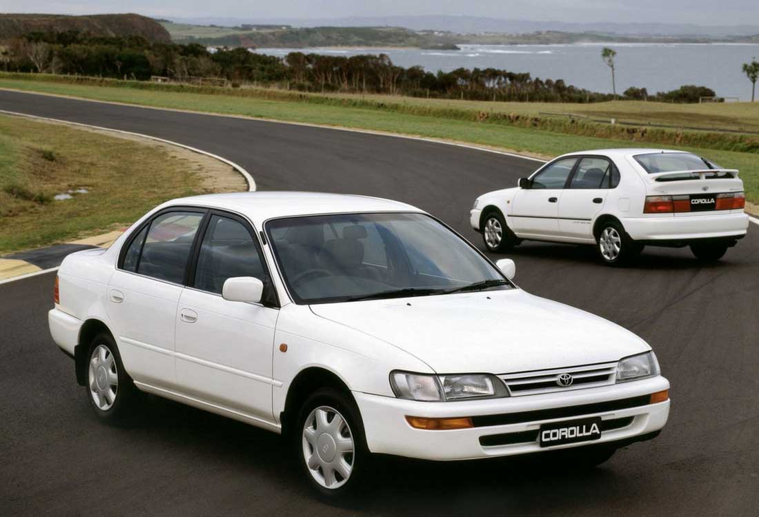 Toyota Corolla Fotograflari Ilk Uretimden Son Uretime Kadar Tarihsel Liste 1991 E100 On Gorunumu