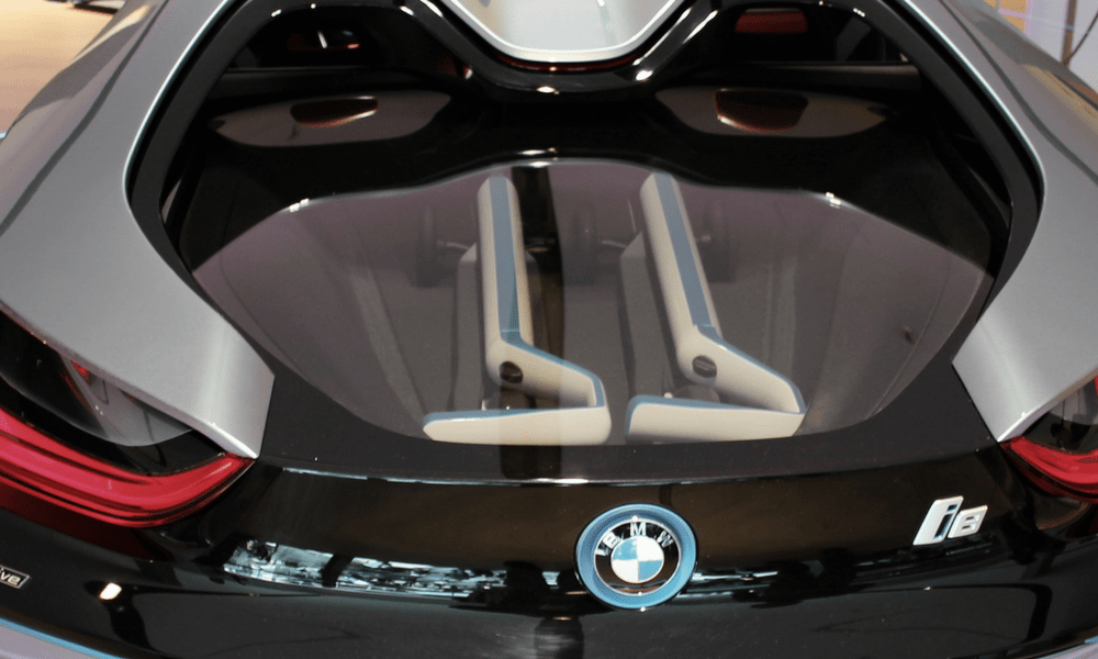 BMW i8 Cyber Edition’da Motor Ünitesi Standart