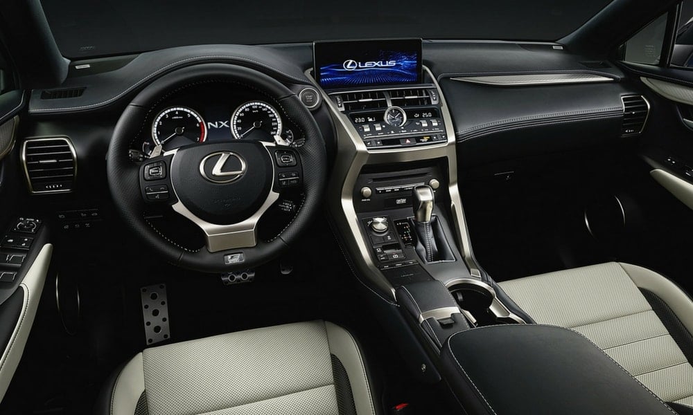 Lexus NX'in İç Kabin Yapısına Daha Kaslı ve Sportif Bir Görünüm Verilmiş