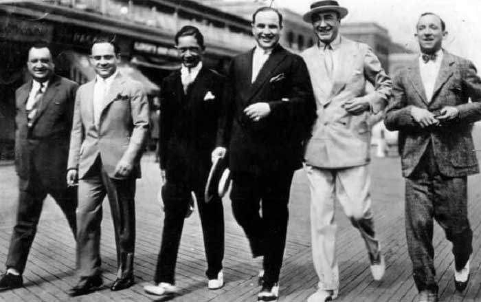 Al Capone ve Gangster Arkadaşları