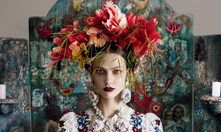 Stil İkonu Frida Kahlo’nun Tarzından İlham Almak İsteyenlere Renkli Öneriler