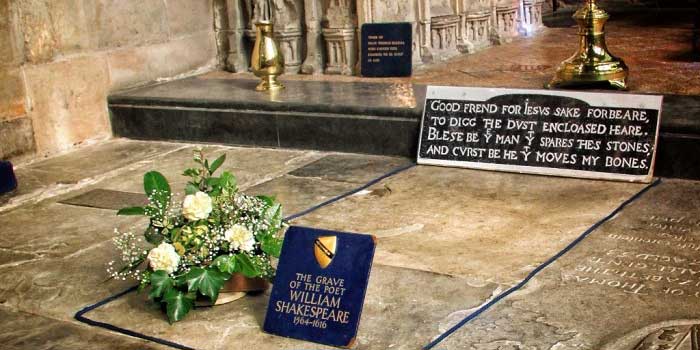 William Shakespeare’in Mezarı