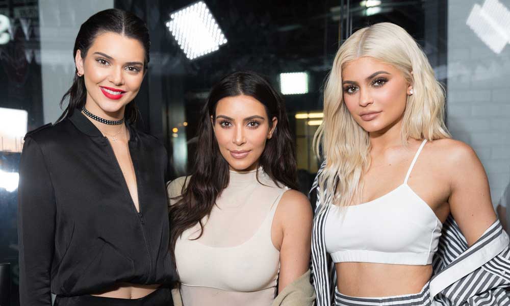 Kylie ve Kendall Jenner, Khloe ve Kourtney Kardashian Kylie ve Kendall Jenner, Khloe ve Kourtney Kardashian