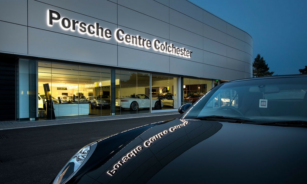 Porsche Yeni Gt2 Rs Modeli Ile Rakiplerine Korku Salmaya Geliyor Porsche Showroom