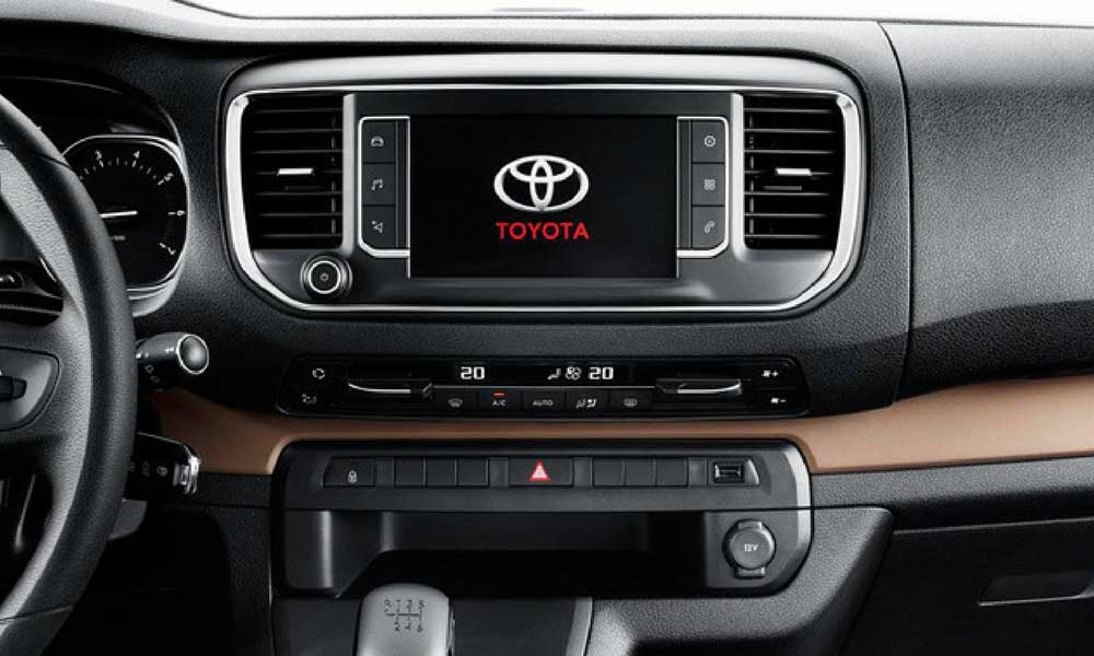 2017 Yeni Toyota Proace Van Verso Harika Donanimlariyla Artik Turkiye De Multimedya Ekran