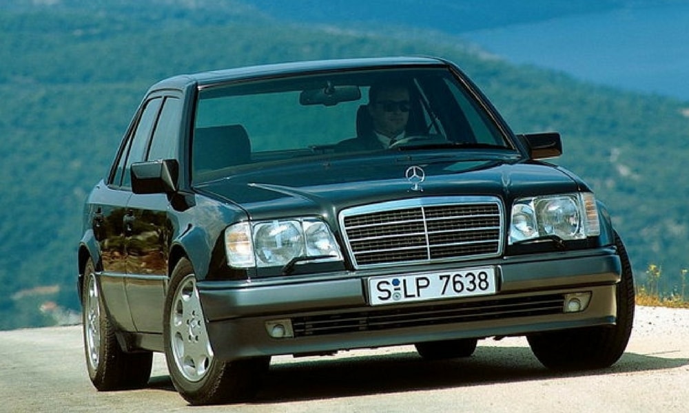 90 Li Yillarin En Populer Ve Havali Arabalari Mercedes W124 E