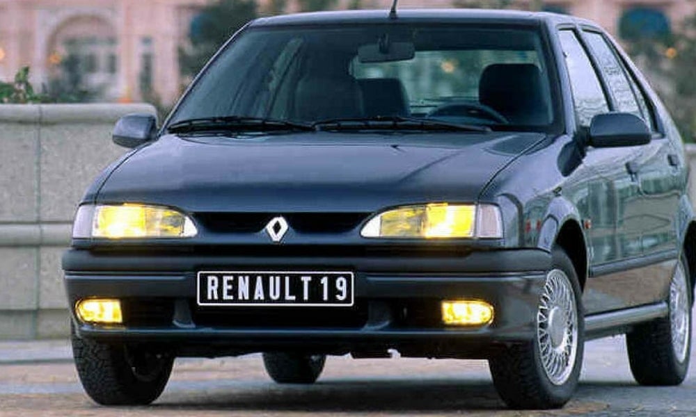 90 Li Yillarin En Populer Ve Havali Arabalari Renault 19 Europa