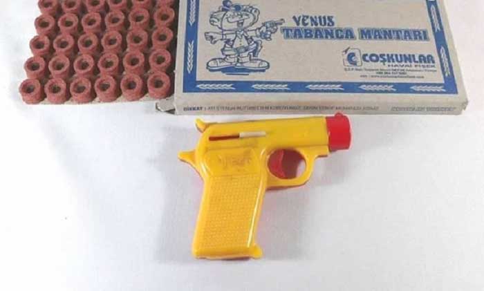 Cocuklugumuzda Bizleri Eglendiren Nostalji Dolu Seyler 33
