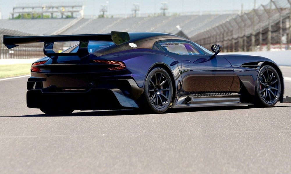 Aston Martin Vulcan Yasal Yol Versiyon RML Group