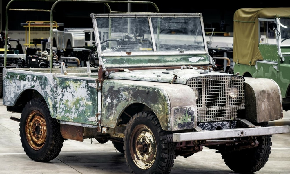 Land Rover In Ilk 1948 Prototiplerinden Biri Yer Altindan Cikarildi