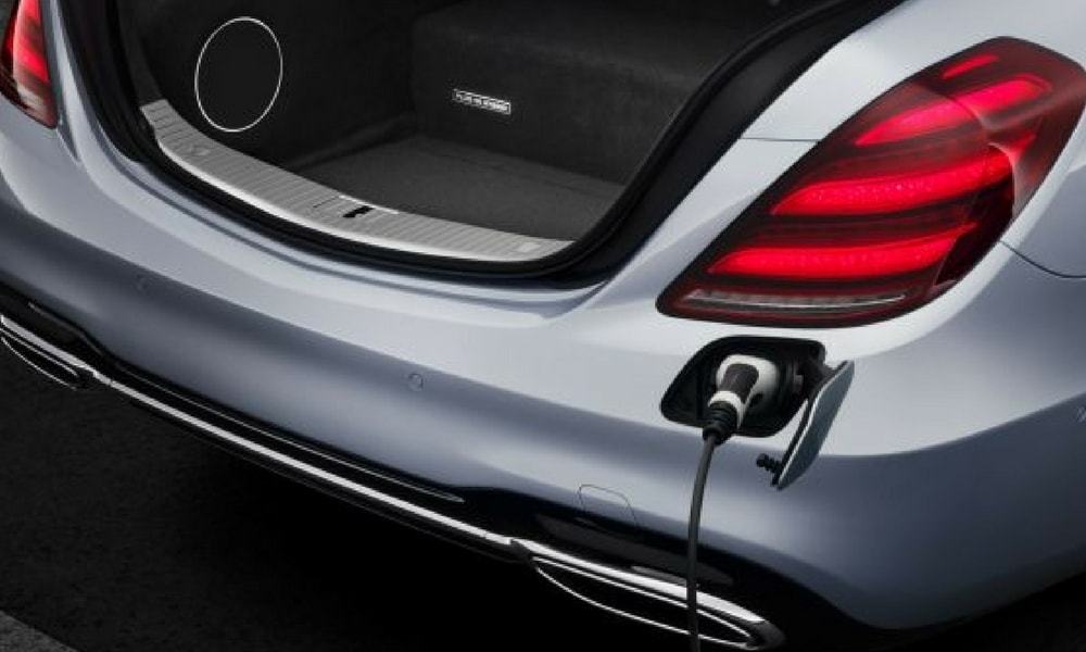 Cenevre Oncesi Mercedes C Serisinin Degisim Ozellikleri Geldi Plu In Hibrit Motor