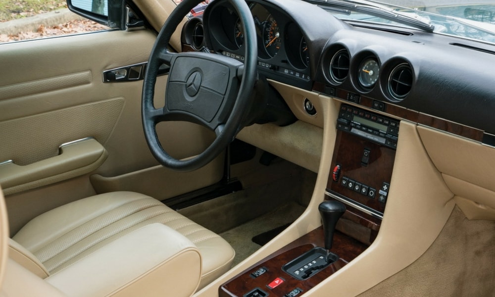 En Temiz 1988 Model Mercedes 560 Sl Muzayede Yolcusu Orta Konsol Vites