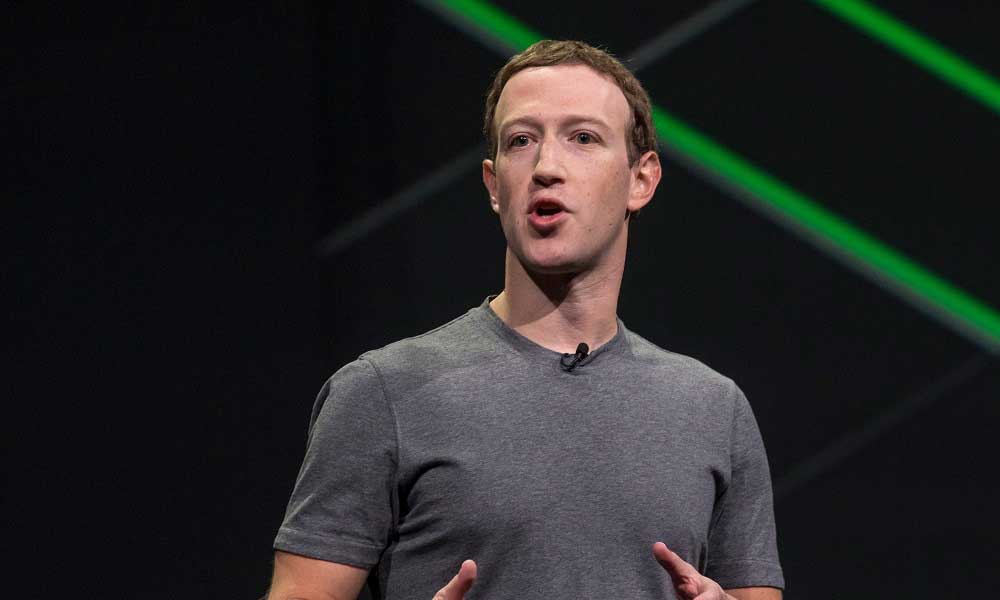 Mark Zuckerberg Düşen Facebook Hisseleriyle Kan Kaybediyor