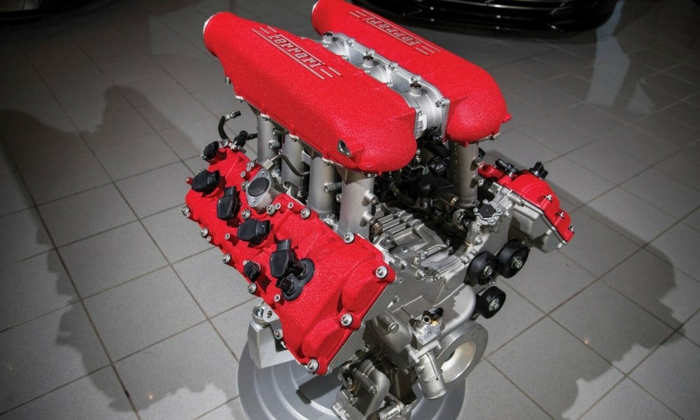 Ferrari 450 Italia Nin Motoru Acik Artirmayla Satilacak Binlerce Dolar